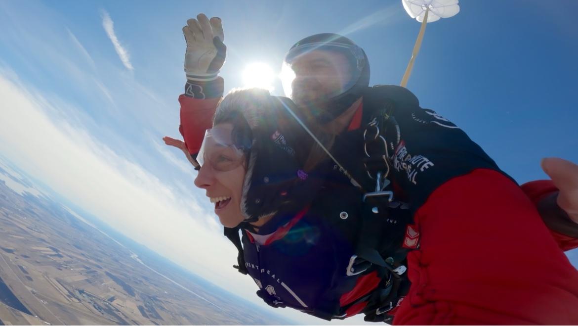 Parachute adapté : 15 000 pieds de liberté